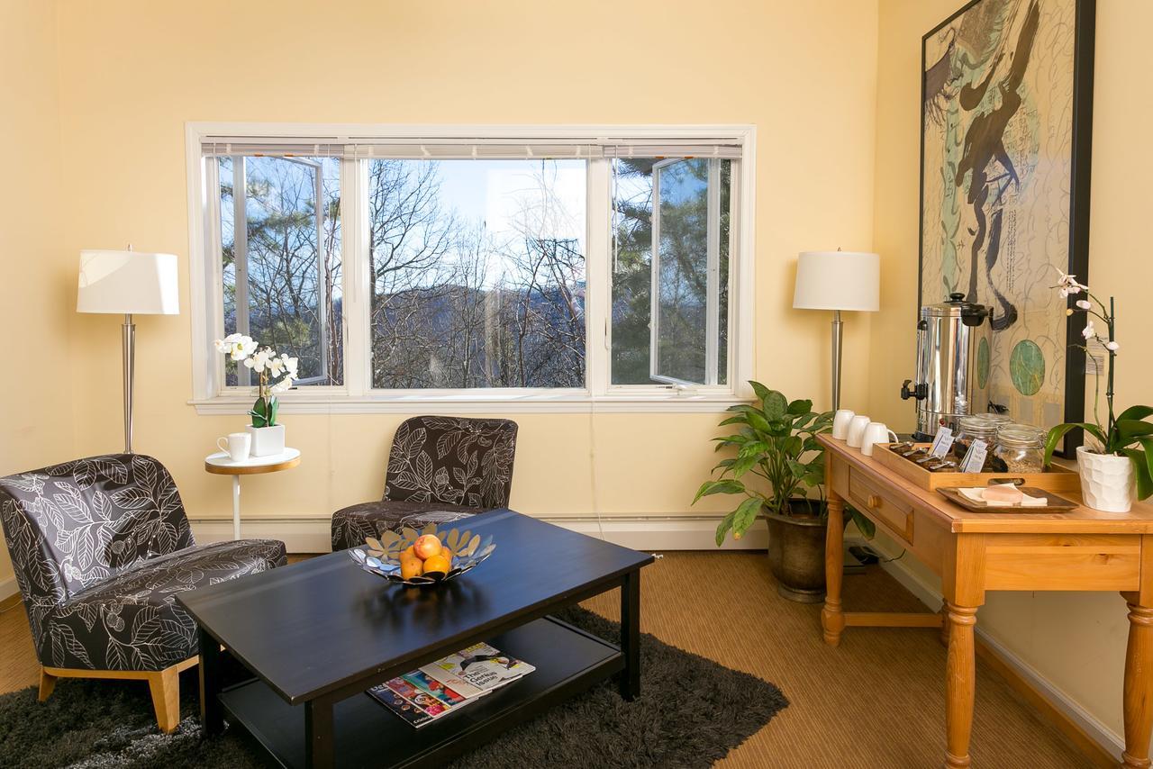 Art Of Living Retreat Center Hotell Bamboo Exteriör bild