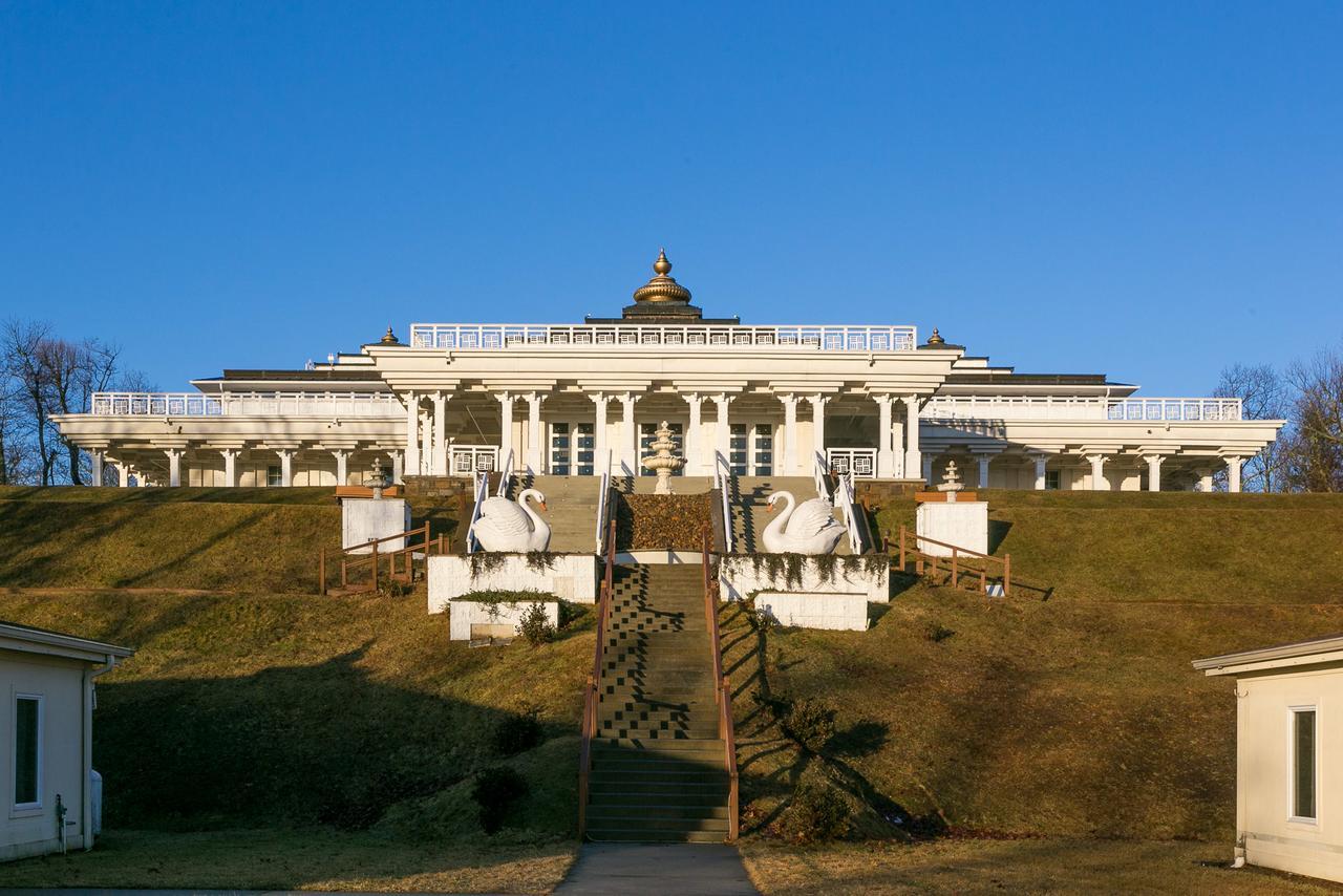 Art Of Living Retreat Center Hotell Bamboo Exteriör bild